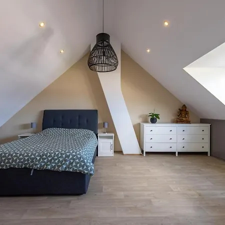 Cozy Family House In Willa *